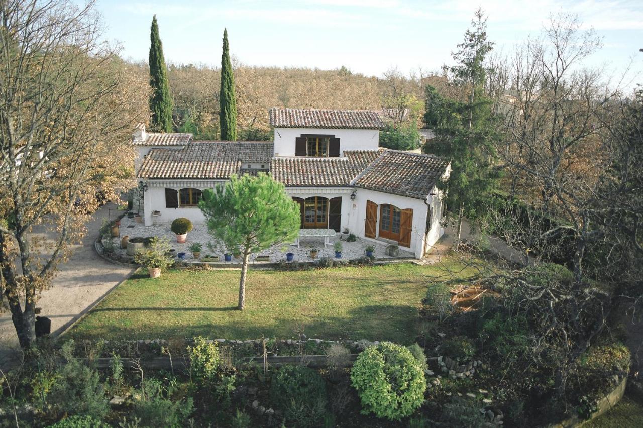 Laserregnol Saint-Cézaire-sur-Siagne Buitenkant foto